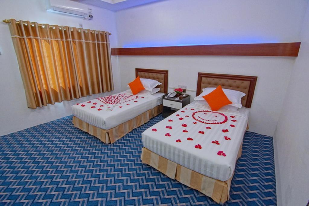 Perfect Hotel Mandalay Buitenkant foto