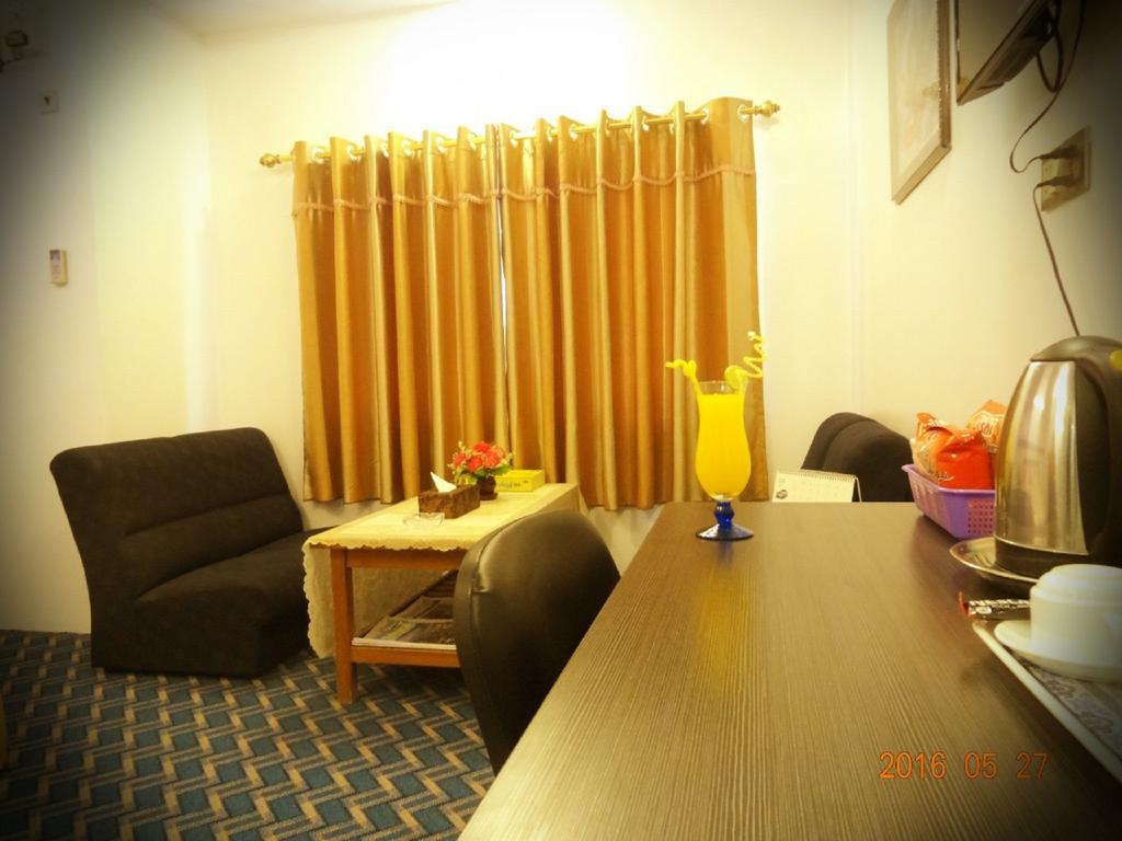 Perfect Hotel Mandalay Buitenkant foto