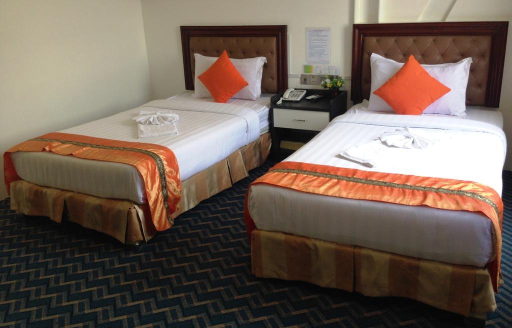 Perfect Hotel Mandalay Buitenkant foto