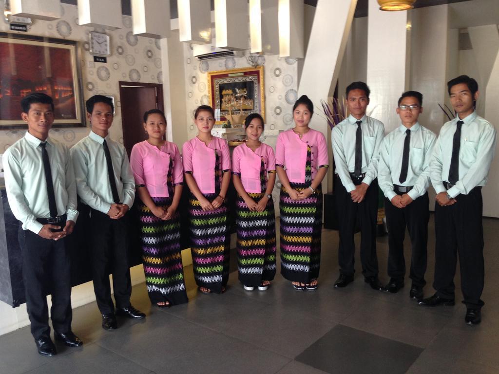 Perfect Hotel Mandalay Buitenkant foto