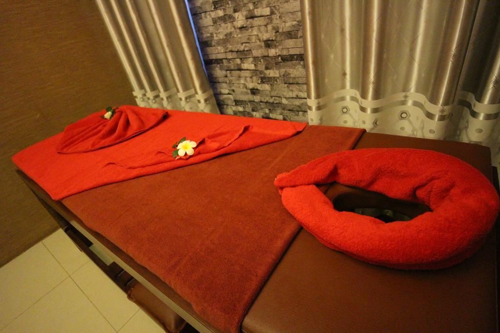 Perfect Hotel Mandalay Buitenkant foto