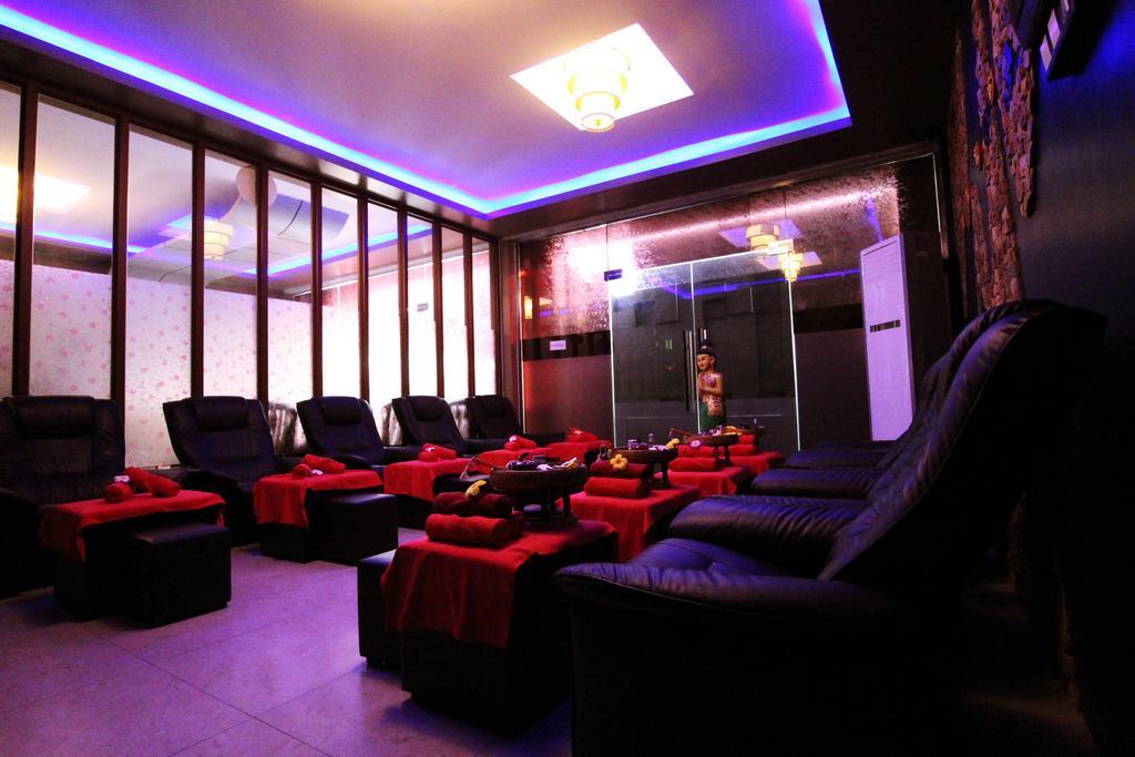 Perfect Hotel Mandalay Buitenkant foto