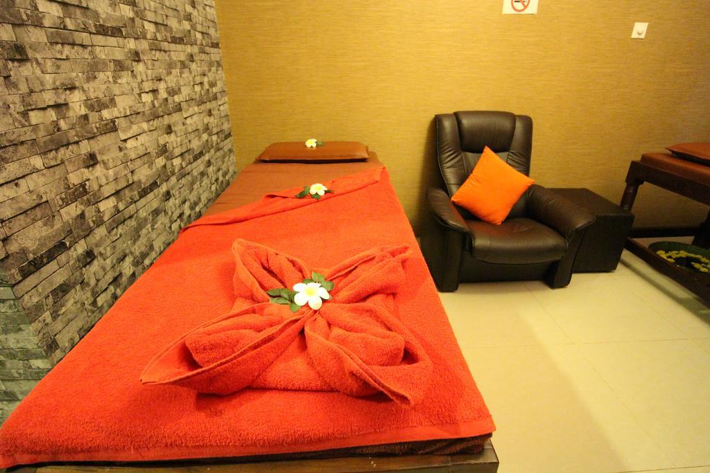 Perfect Hotel Mandalay Buitenkant foto