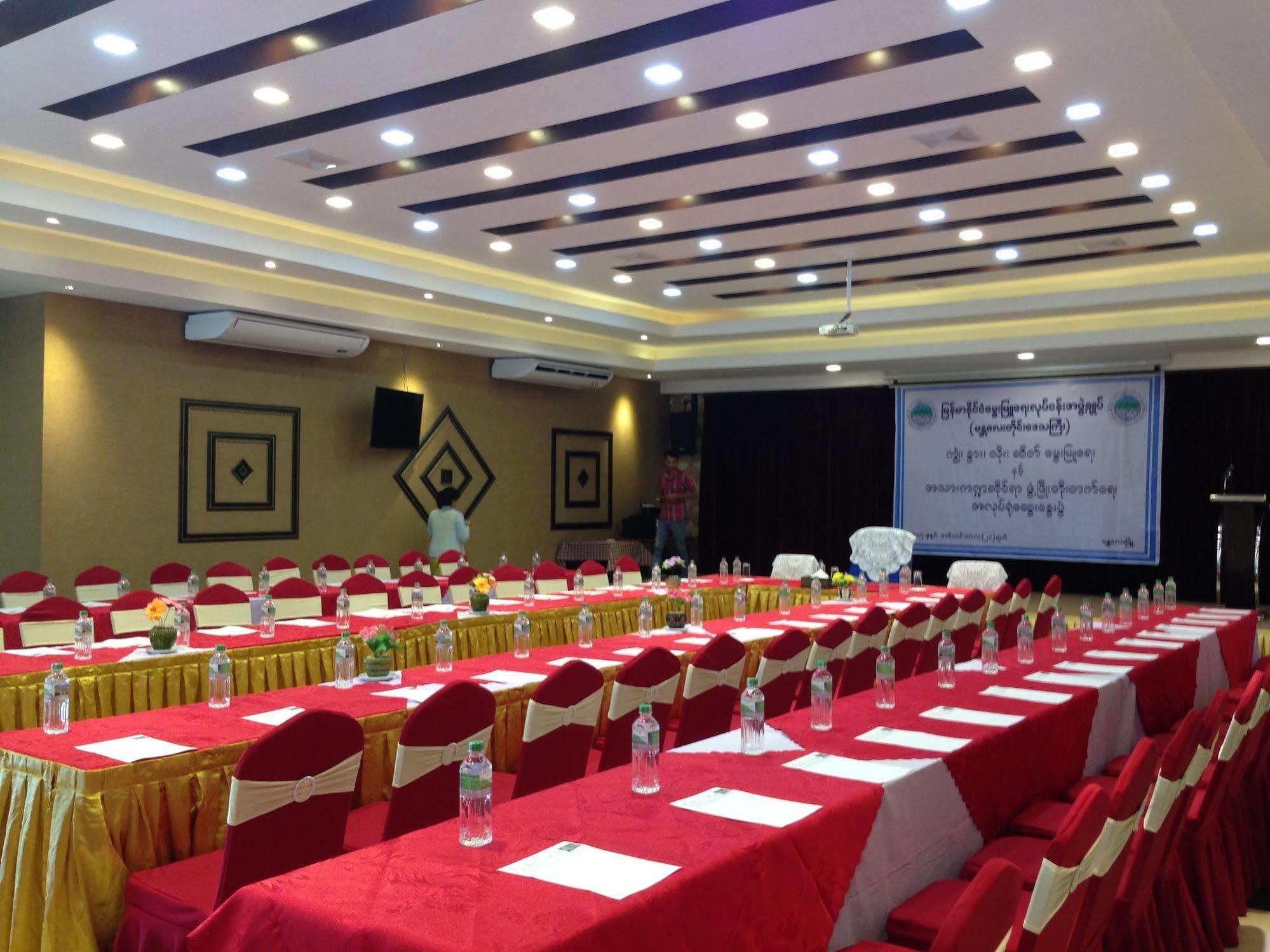 Perfect Hotel Mandalay Buitenkant foto